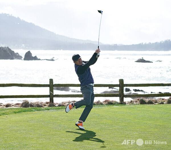 최호성 프로가 2019년 미국프로골프(PGA) 투어 AT&T 페블비치 프로암 대회에 초청되었을 때 골프 스윙을 하는 모습이다. 사진제공=ⓒAFPBBNews = News1 (사진을 무단으로 사용하지 마십시오.)