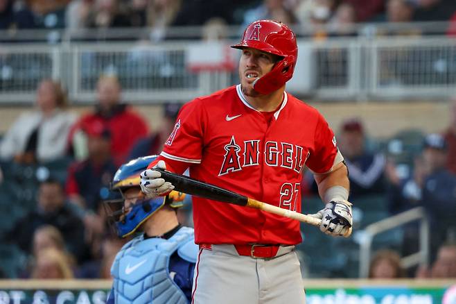 <yonhap photo-2436=""> 트라웃. AFP=연합뉴스</yonhap>