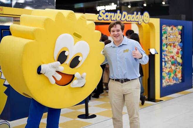 스크럽대디의 글로벌 비즈니스 전략 책임자 알렉스 미라지 디렉터. (사진=스크럽대디)