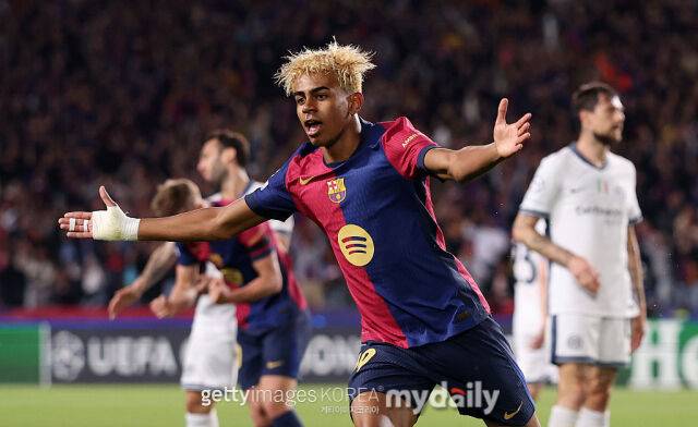 동나이대 메시보다 월등한 활약을 보여주고 있는 라민 야말. /게티이미지코리아