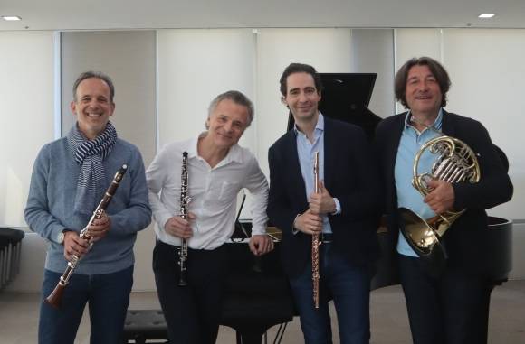 오는 4일 서울 예술의전당 IBK챔버홀에서 열리는 2025 서울스프링실내악축제(SSF) 폐막 공연을 함께하는 세계적인 관악기 연주자들. 왼쪽부터 로맹 기요(클라리넷), 올리비에 두아즈(오보에), 마티외 고시앙슬랭(플루트), 에르베 줄랭(호른). SSF 제공