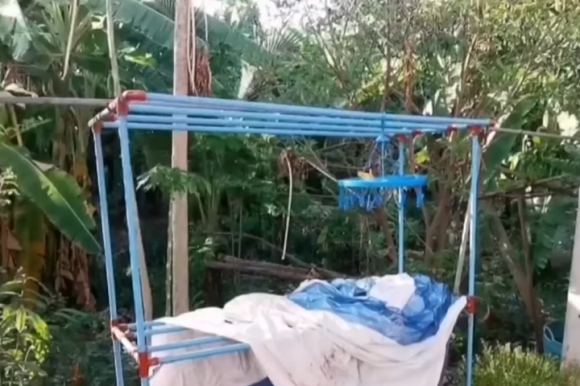 태국 논타부리주에서 이웃 여성의 속옷을 훔친 남성이 다시 범행을 저질렀다가 덜미가 잡히는 일이 벌어졌다고 지난달 23일(현지시간) 현지 매체가 전했다. 유튜브 채널 ‘Ch7HDNews’ 캡처