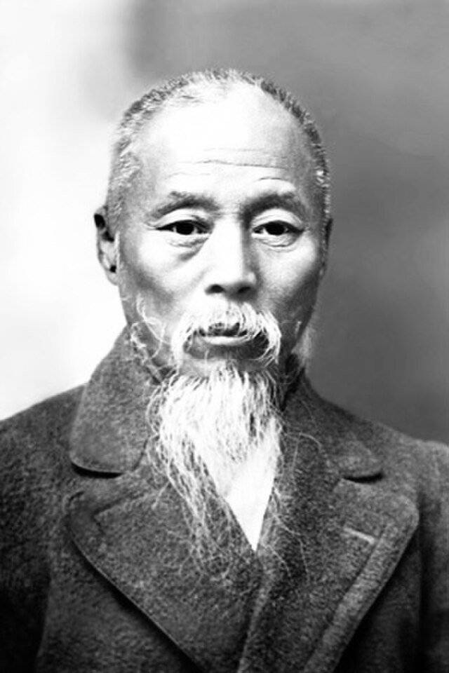 국채보상운동의 불을 지핀 서상돈. 위키피디아