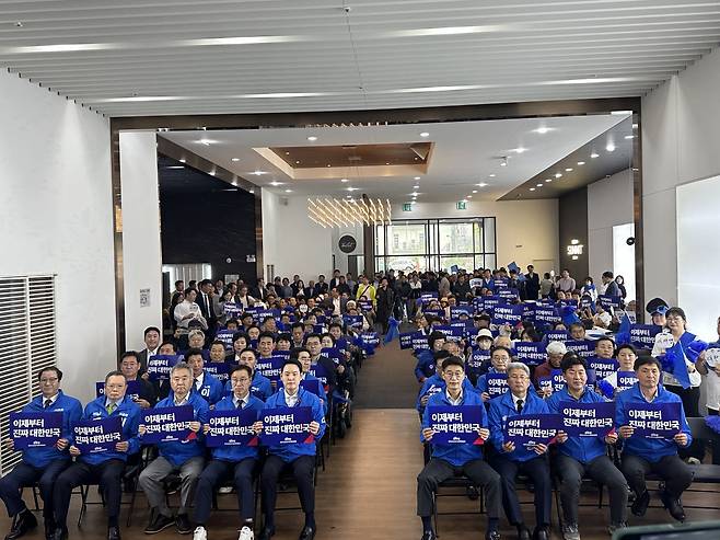 제주선대위는 3일 제주시 연동 제주시갑정당선거사무소에서 선대위 출범식을 진행했다.