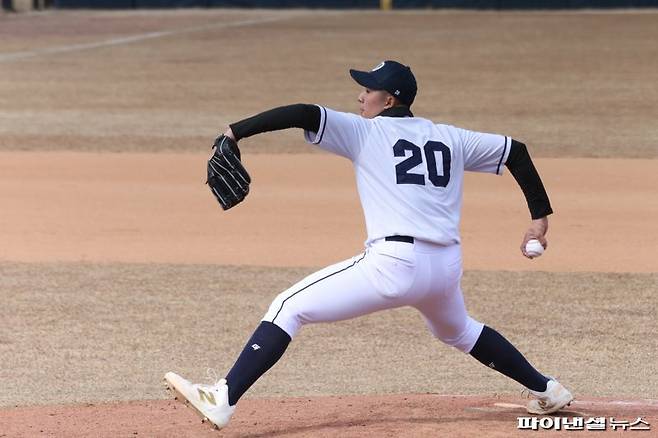 대구고 투수 김민준(3학년)이 25일 오후 부산 기장현대차드림볼파크에서 열린 ‘2025 롯데자이언츠·파이낸셜뉴스배 명문고 야구열전’ 예선 첫 경기 선발투수로 나서 역투하고 있다. 사진=서동일 기자