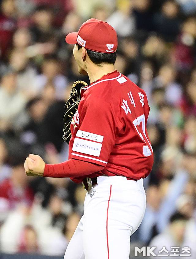 박시후가 2일 잠실 LG전에서 포효하고 있다. 사진(잠실 서울)=김영구 기자