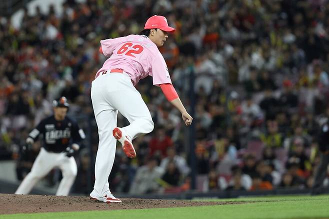 ▲ 2일 광주 한화전에서 2이닝을 소화하며 팀이 끝까지 버틸 수 있는 원동력을 제공한 정해영 ⓒKIA타이거즈