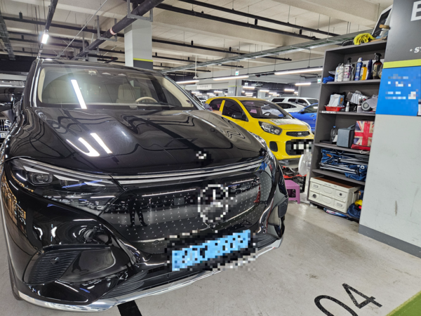 수원의 한 중고차 매매단지에 전시된 중고 전기차.2025.5.4 /김지원기자 zone@kyeongin.com