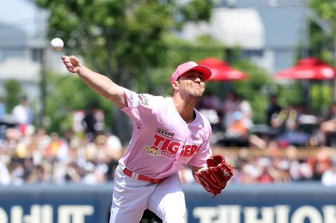 4일 광주 기아챔피언스필드에서 열린 한화 이글스와 경기에 선발 등판한 KIA 타이거즈 투수 제임스 네일