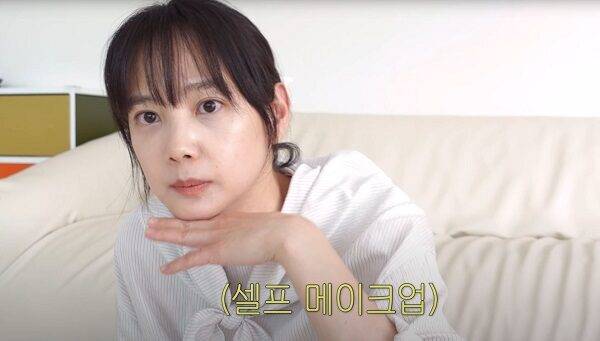 배우 윤승아가 피부 비결을 공개로 마스크팩을 꼽았다. [사진=유튜브 채널 '승아로운']