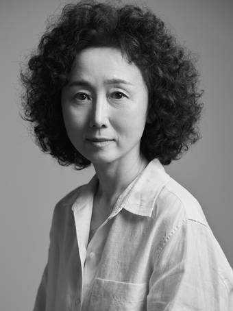 연극 '유령'에서 배명순 역을 맡은 배우 이지하(세종문화회관 제공)