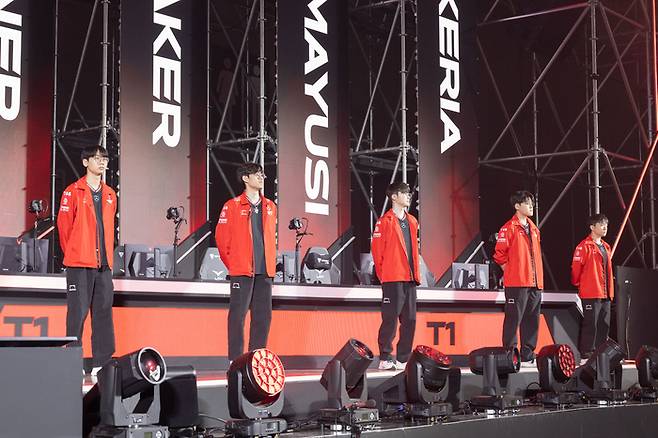 T1 선수단. 사진 | LCK