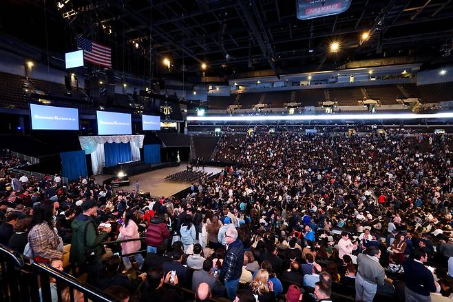 3일 미국 네브래스카주(州) 오마하에 있는 CHI 헬스 센터에서 60회째 버크셔 해서웨이 연례 주주총회가 열렸다/로이터 연합뉴스