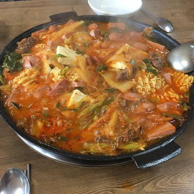 65_20250504_102428_997.jpg 송탄식 부대찌개 vs 의정부식 부대찌개