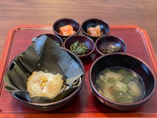 Youmi, the main course of the Won (Vow) Course at Balwoo Gongyang (Hong Yoo/ The Korea Herald)