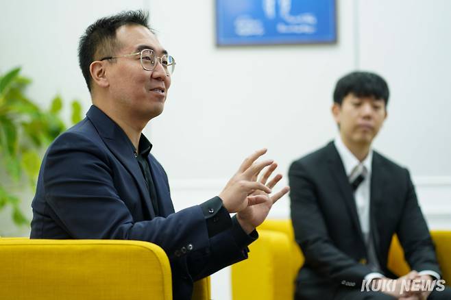 신생팀 영림프라임창호를 창단 첫해 통합 우승으로 이끈 바둑리그 ‘명장’ 박정상 감독이 서울 가산동 쿠키뉴스 본사에서 인터뷰를 하고 있다. 유희태 기자