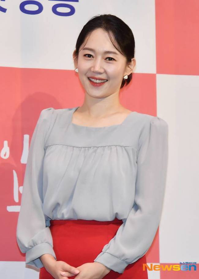엄지인, 뉴스엔DB