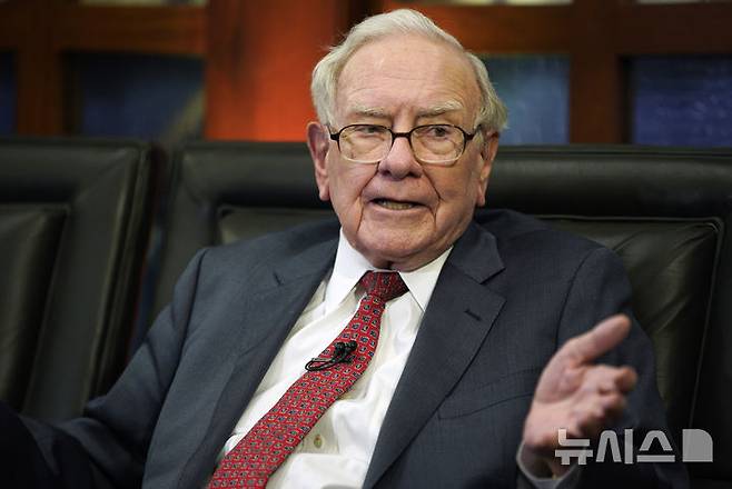 [오마하=AP/뉴시스] 워런 버핏 버크셔해서웨이 최고경영자(CEO) 겸 회장. (사진=뉴시스DB)