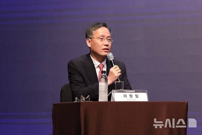 [서울=뉴시스] 사진은 이형일 통계청장이 지난해 9월 6일 제13회 국가통계발전포럼 전체토론에서 발언하고 있는 모습. (사진=통계청 제공) 2024.09.06. photo@newsis.com