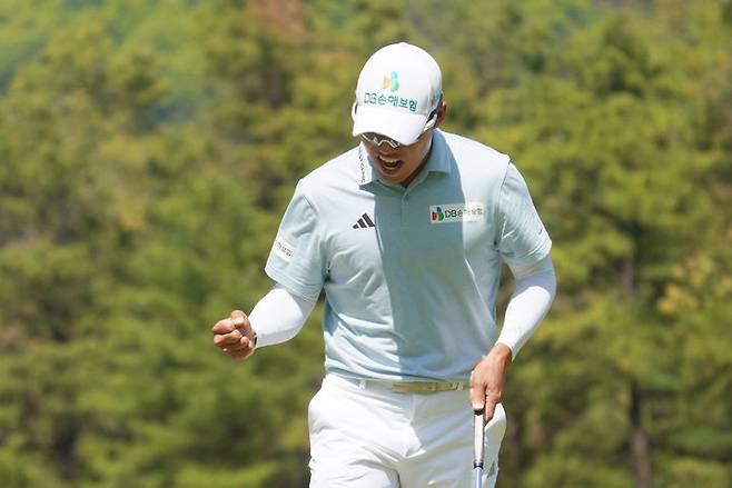 4일 열린 제44회 GS칼텍스 매경오픈 4라운드 18번 홀에서 버디를 잡고 포효하는 문도엽. 2025.05.04. (사진=대한골프협회 제공) *재판매 및 DB 금지