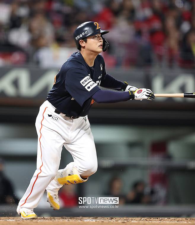 ▲ 올 시즌 맹활약하며 한화 외야 주전 구도에서 가장 돋보이는 이름으로 떠오른 이진영 ⓒ곽혜미 기자