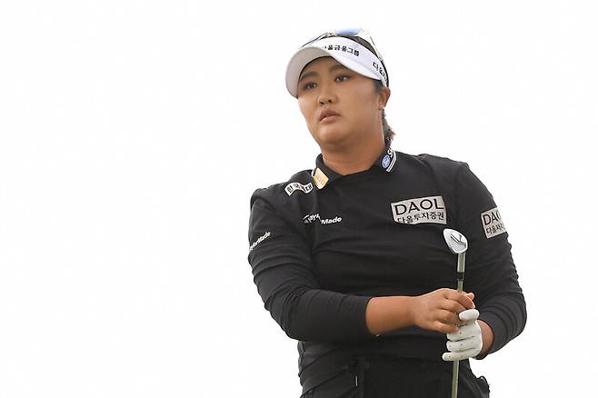 유해란이 4일(한국시각) 미국 유타주 아이빈스에서 열린 미국여자프로골프(LPGA) 투어 블랙 데저트 챔피언십 최종 라운드 3번 홀에서 샷을 하고 있다. 유타/AFP 연합뉴스