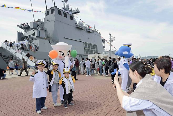 사진 해군작전사