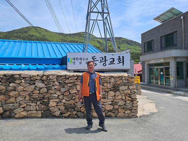 목회는 어쩌면 끝없이 속아 주는 일이 될 때가 많습니다. 그래서 진용씨가 새롭게 시작하겠다 하니 속아 주려고 합니다.