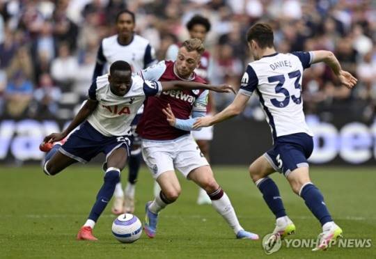 토트넘과 웨스트햄의 경기 모습