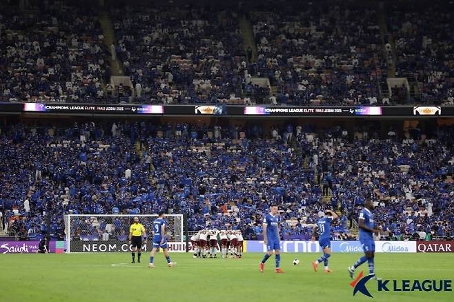 광주는 아시아축구연맹(AFC) 챔피언스리그 엘리트(ACLE) 8강전을 마친 뒤 무려 7경기를 치러야 하는 5월 일정에 돌입했다. 광주는 ACLE 8강전 후 1주일도 쉬지 못한 채 울산 원정에 나섰다. 사진=한국프로축구연맹