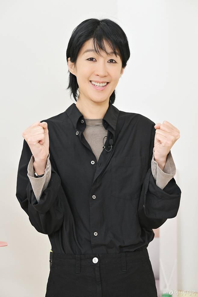 방송인 홍진경이 2일 오전 온라인으로 진행된 KBS 2TV 예능 '옥탑방의 문제아들' 제작발표회에 참석해 포즈를 취하고 있다. /사진제공=KBS 2025.04.02 /사진=이동훈 photoguy@