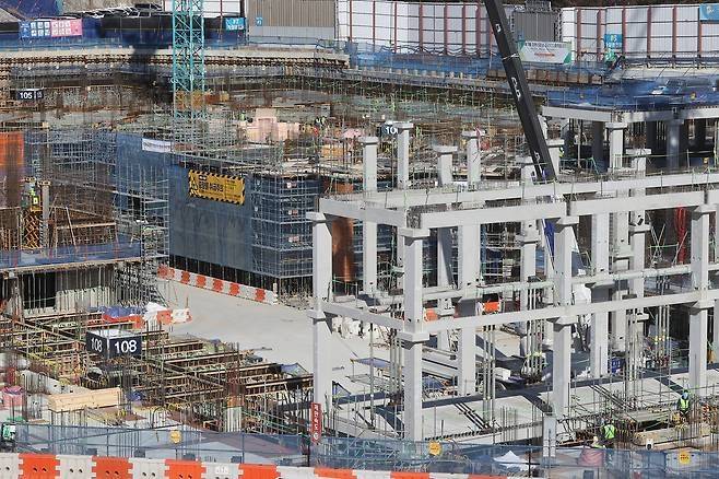 서울의 한 건설 현장 모습 [연합]