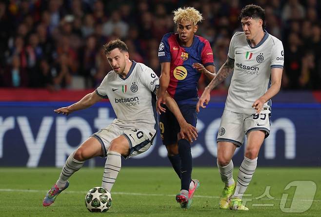 바르셀로나와 인터 밀란의 경기 모습 ⓒ AFP=뉴스1