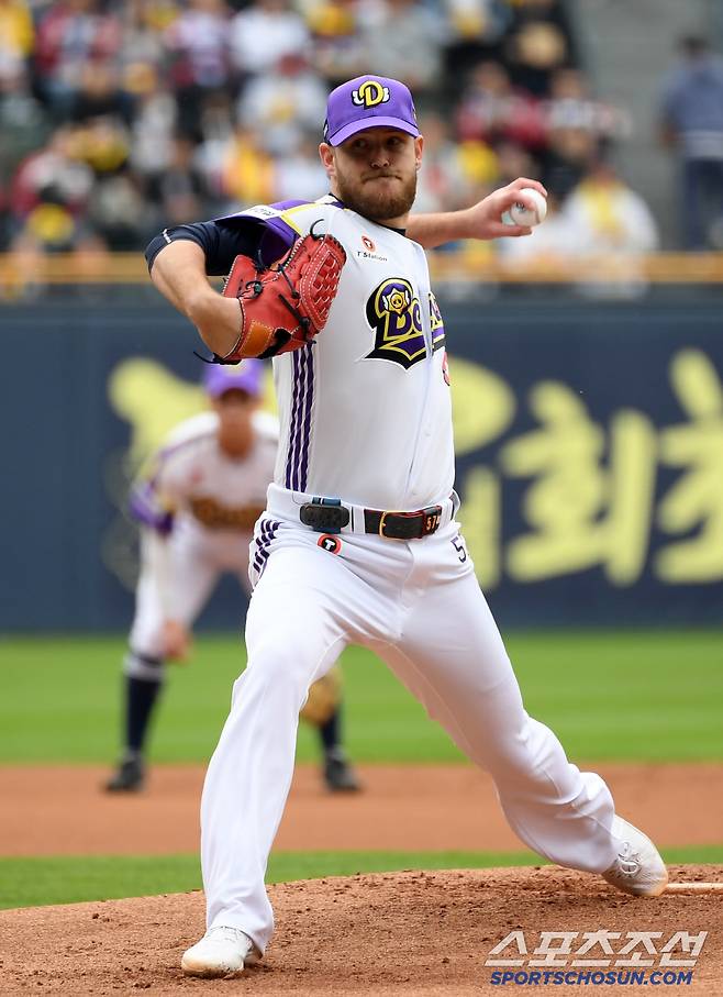 5일 잠실구장에서 열린 두산 베어스와 LG 트윈스의 경기. 두산 콜어빈이 역투하고 있다. 잠실=박재만 기자 pjm@sportschosun.com/2025.05.05/