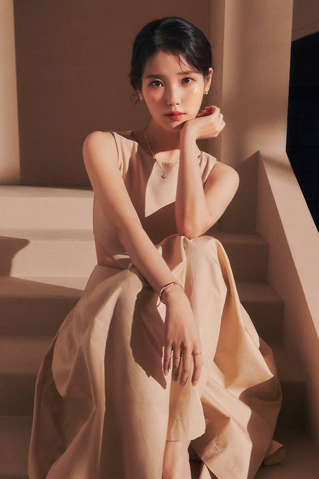 제이에스티나 아이유