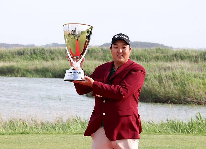 [서울=뉴시스]KPGA 클래식 디펜딩 챔피언 김찬우. (사진=KPGA 제공)