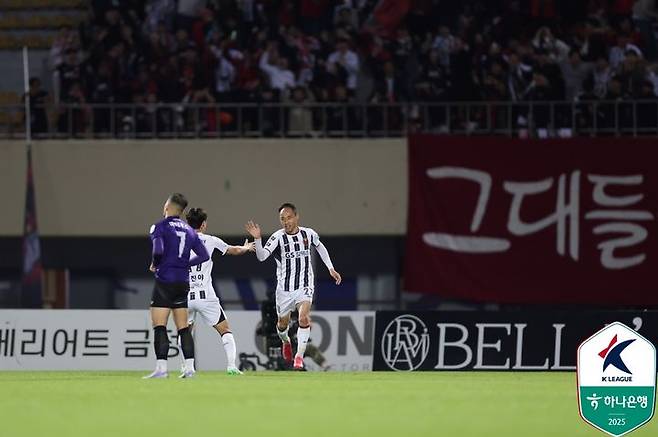 [안양=뉴시스]K리그1 서울 문선민. (사진=한국프로축구연맹 제공)