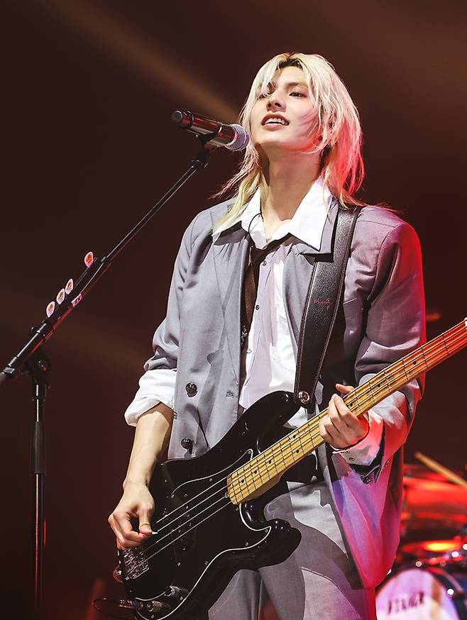 엑스디너리 히어로즈 주연. JYP엔터테인먼트 제공