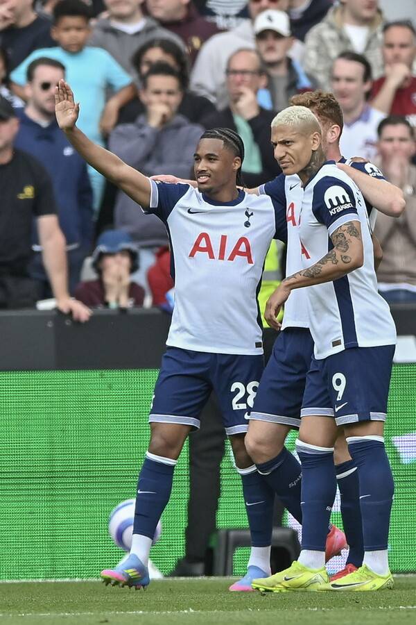 ▲ 엔제 포스테코글루 감독은 손흥민, 제임스 매디슨 없이 보되/글림트와의 2차전 원정 경기를 해낼 수 있을까. ⓒ연합뉴스/EPA/REUTERS