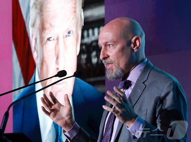 트로이 스탠거론 윌슨센터 한국센터장이 7일 서울 여의도 페어몬트 호텔에서 열린 뉴스1 미래포럼에서 '트럼프의 귀환이 한국 무역과 안보에 미치는 영향'이라는 주제로 기조연설을 하고 있다. ‘트럼프 2.0과 新한국:위기 극복 해법 찾기’를 주제로 열린 이번 포럼은 뉴스1 주최로 열렸다. 2025.5.7/뉴스1 ⓒ News1 김진환 기자