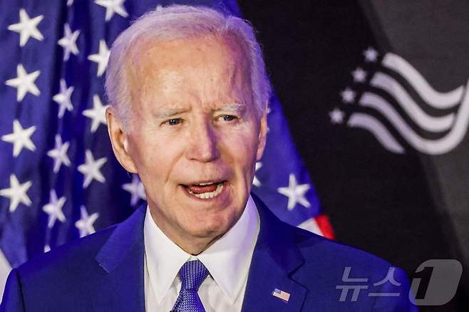 조 바이든 전 미국 대통령이 15일(현지시간) 일리노이주 시카고에서 열린 장애인 단체 행사서 “도널드 트럼프 행정부는 사회 보장 제도에 도끼를 내리쳤다"고 퇴임 후 처음으로 공개 석상에서 후임 대통령을 비판하고 있다. 2025.04.16 ⓒ AFP=뉴스1 ⓒ News1 우동명 기자