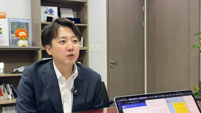 이준석 개혁신당 대선후보가 지난 7일 지디넷코리아와 만나 인터뷰를 하고 있는 모습 (사진=지디넷코리아 DB)