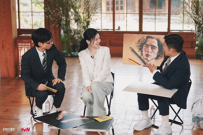 인스타그램 @youquizontheblock