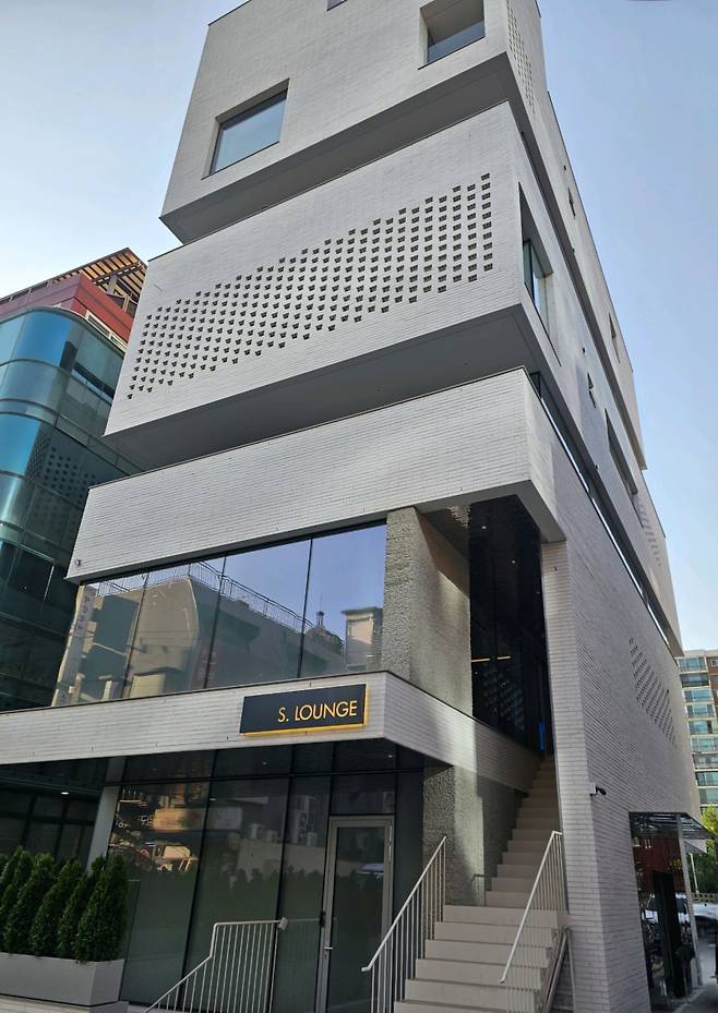 삼성물산의 ‘압구정 S.Lounge’ 외관. 삼성물산&nbsp;