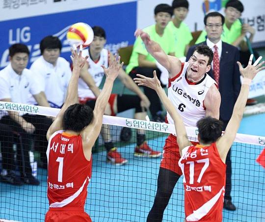 LIG손해보험에서 뛰었던 에드가(오른쪽). 사진[연합뉴스]