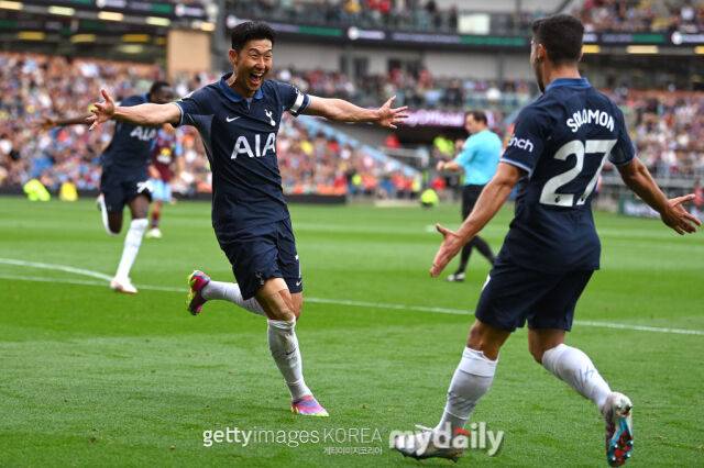 손흥민과 마노르 솔로몬/게티이미지코리아