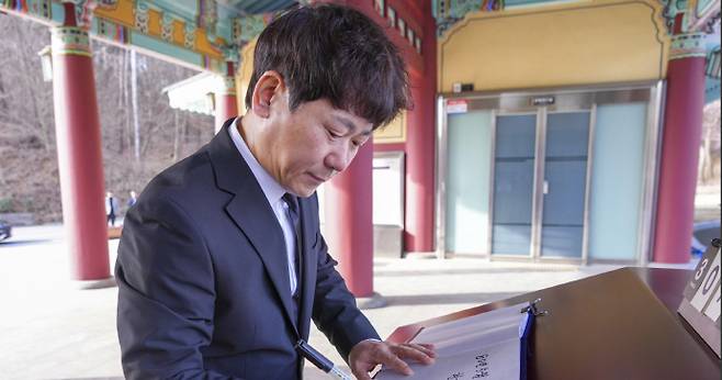 이상갑(57) 광주광역시 문화경제부시장이 7일 사직했다.