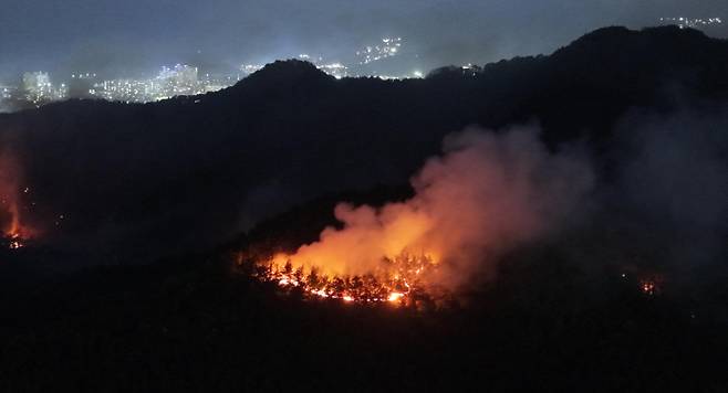 대구에서 발생한 대형 산불. 연합뉴스