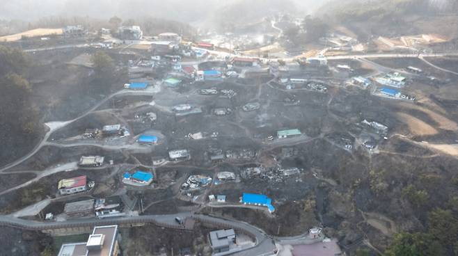 드론 영덕읍 석리 산불 피해. 영덕군 제공