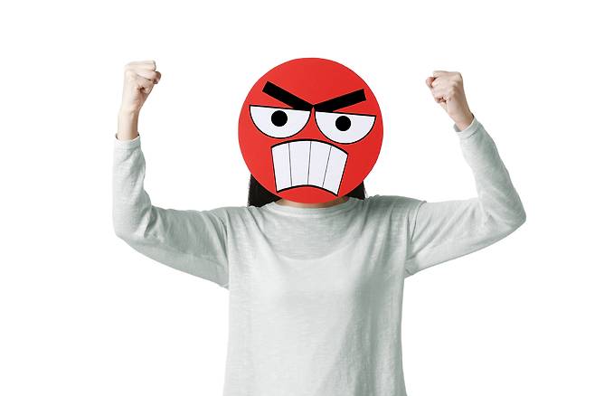 서울대 연구진 설문조사 결과 국민의&nbsp;54.9%가 ‘장기적 울분 상태’인 것으로 나타났다. 게티이미지뱅크